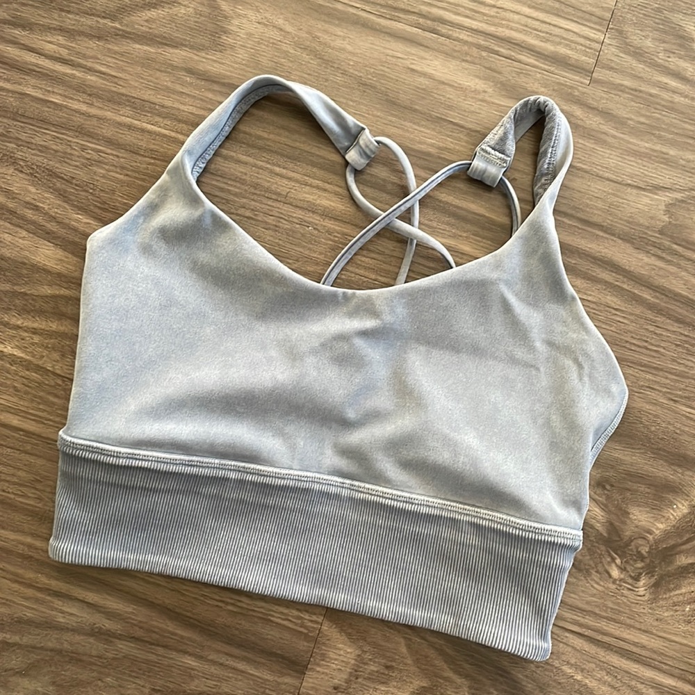 Lululemon sports bra